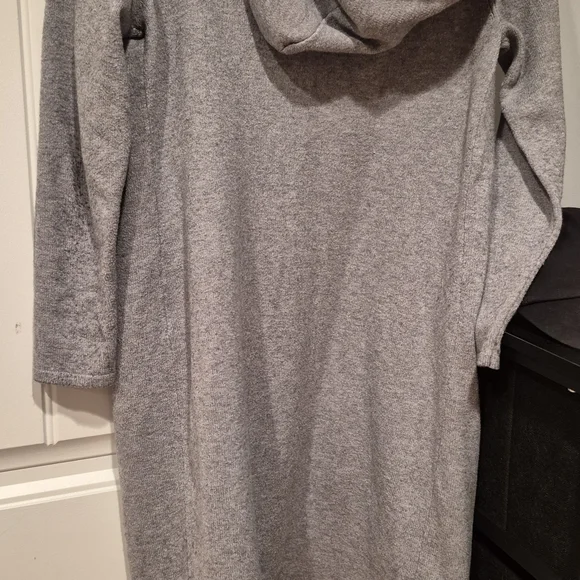 Cardigans - Picture 9 of 9